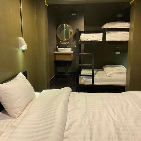 Capsule Hostel Chiangkhan Чанхан Экстерьер фото