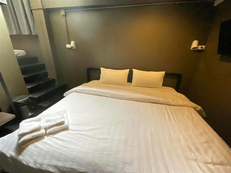 Capsule Hostel Chiangkhan Чанхан Экстерьер фото