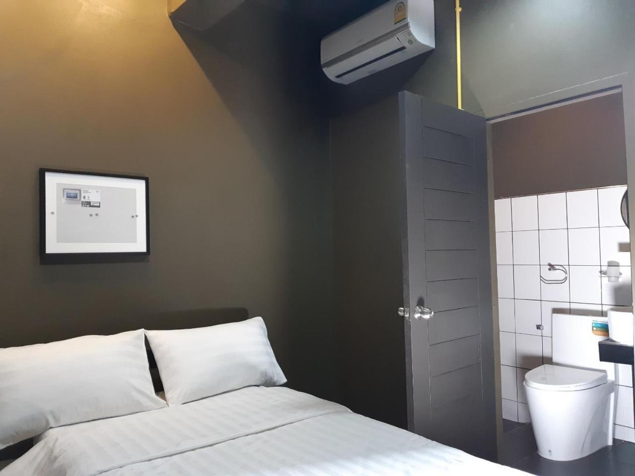 Capsule Hostel Chiangkhan Чанхан Экстерьер фото