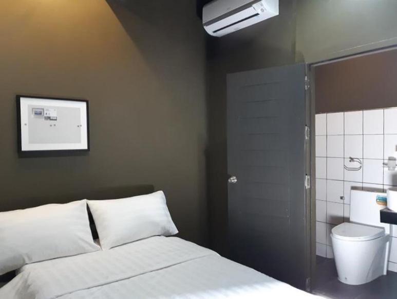 Capsule Hostel Chiangkhan Чанхан Экстерьер фото